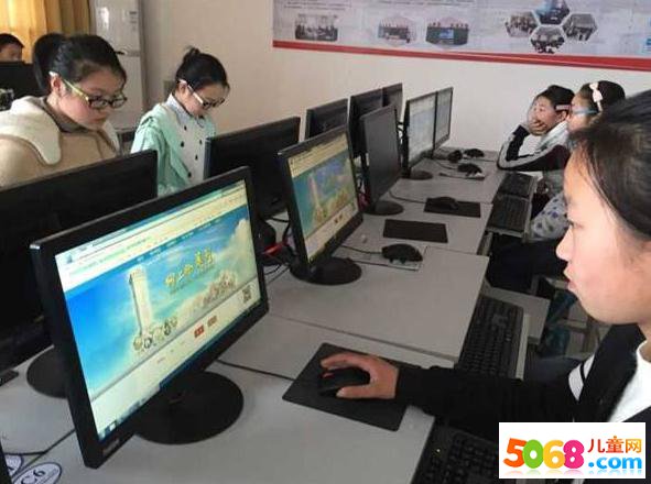 开云app官方版最新下载2025版广阔仙侠世界场景