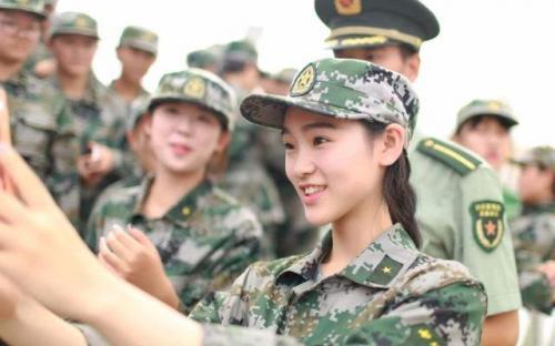 下彩网app安卓版二维码