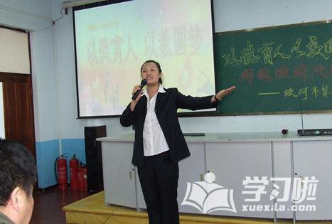 uu国际app对比同类游戏画面表现