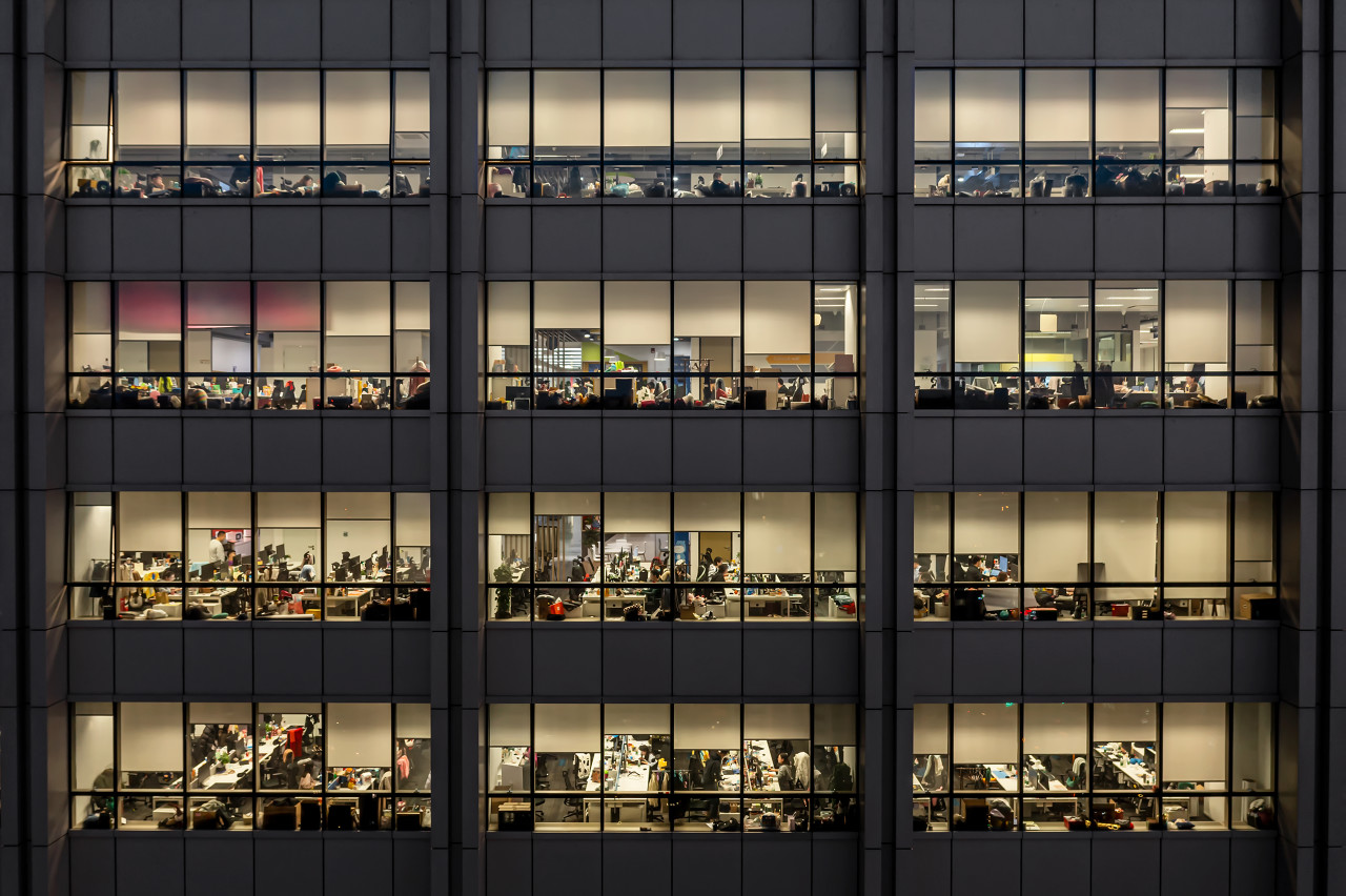 西西服务器流量监控管家