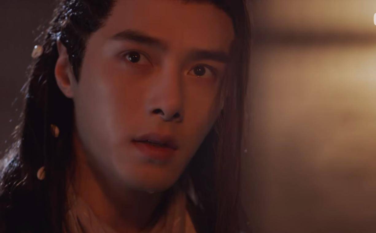 铁血战士狩猎场2025版铁血战士潜行视角