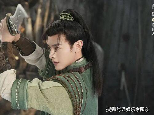 太阳网城app 2025最新版 玩家营地建造界面