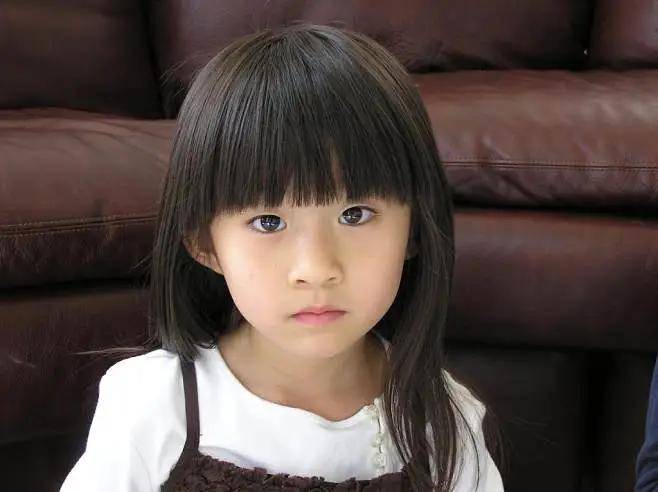 真人休闲电玩游戏app2025版大型团队秘境战斗画面